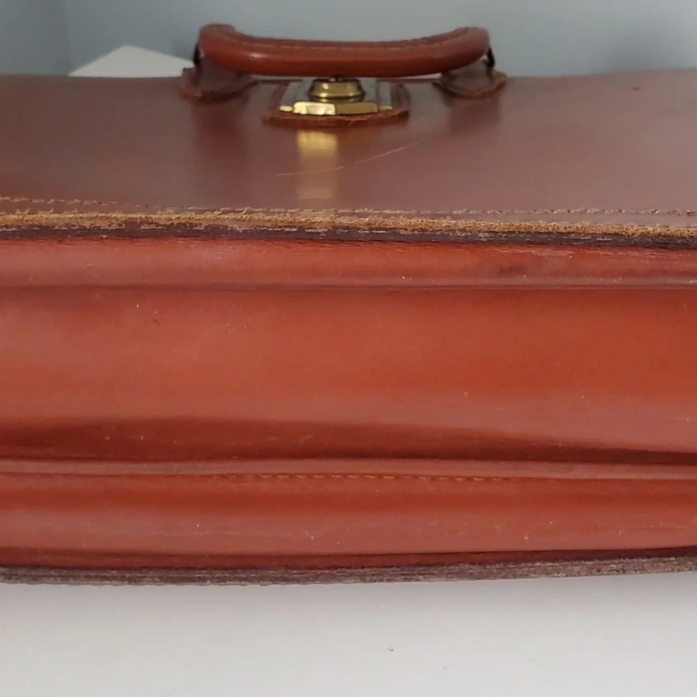 Vintage Brown Cowhide Multi Sectioned Hardcover Briefcase Medium Size